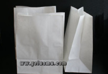 paper-bag-anti-minyak-ukuran-D-PB03-17.5x13x7.7cm-polos